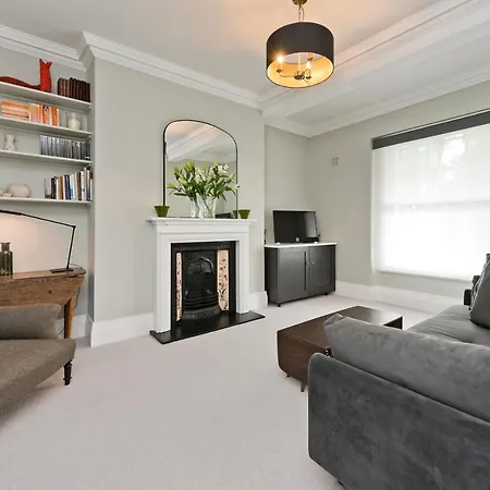 Perfect Pied-a-terre In Clapham By Underthedoormat * London