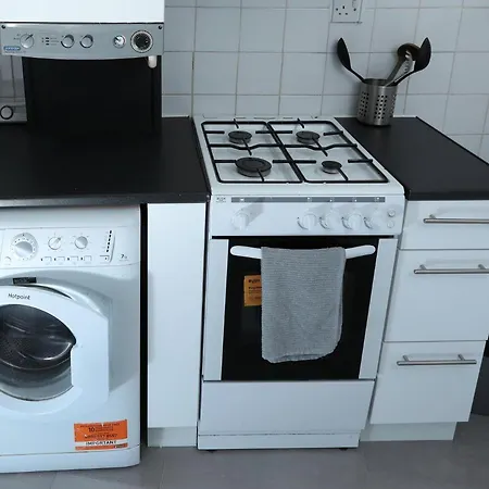 Apartment Self Contained 2 Bedroom Flat In Southwark London
