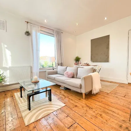 Apartment Stylish Flat Near Westfield & O2 Shepherd's Bush