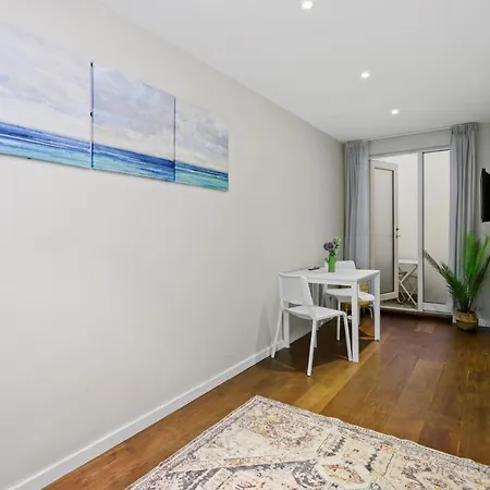 Appartamento Spacious 1 Bedroom Flat *
