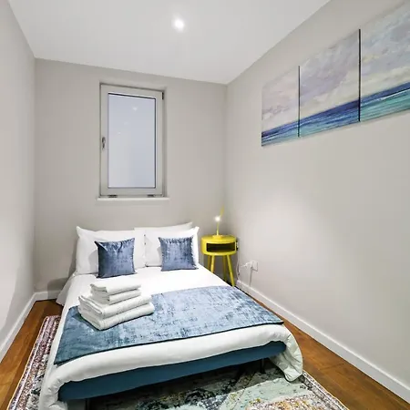 Spacious 1 Bedroom Flat Appartamento *