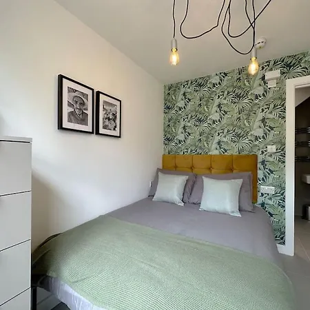 Holiday home Chic 5-br, Ensuites With Tvs *