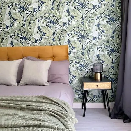 Chic 5-br, Ensuites With Tvs *