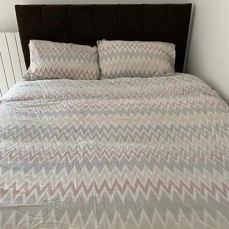 Escape Homes * Barking (Greater London)