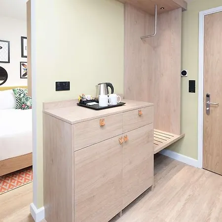 Hampton By Hilton Old Street Hotel London