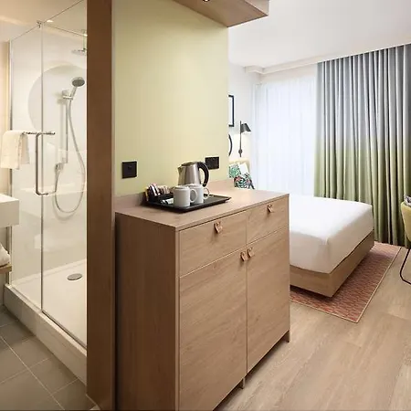 Hampton By Hilton Old Street Hotel 3*