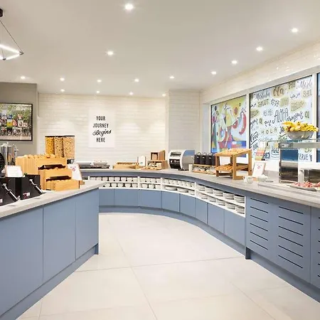 Hampton By Hilton Old Street 3* London