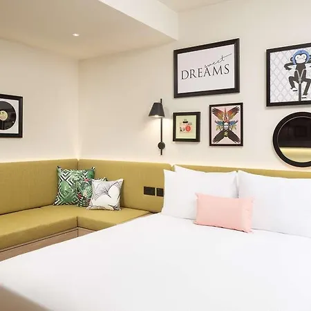 Hampton By Hilton Old Street 3*