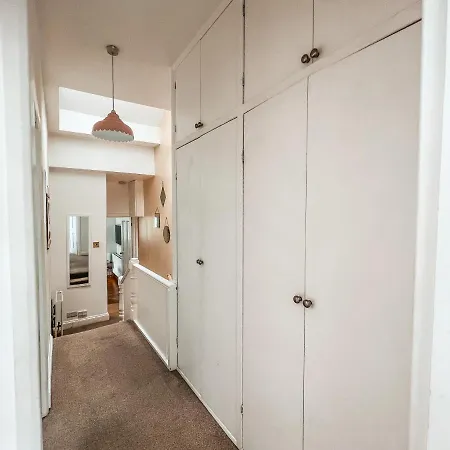 Gorgeous 3 Bed With Garden Office By Staybynumbers