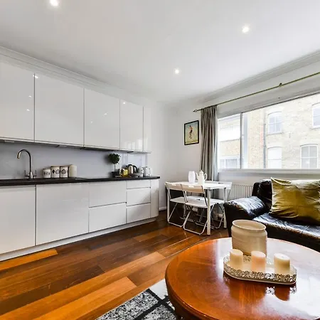 South Kensington Flats Apartment