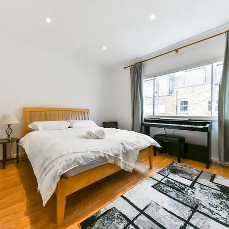 South Kensington Flats Apartment