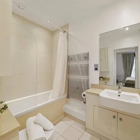 Stylish Family Near Kensington High Street London