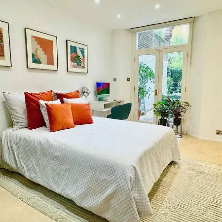 Beautiful 2 Bed Flat In South Kensington London