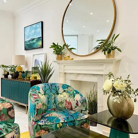 Beautiful 2 Bed Flat In South Kensington Apartment London