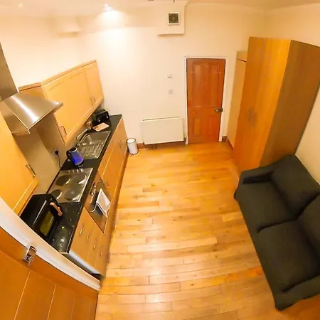 Lovely&bright Flat Close To * London