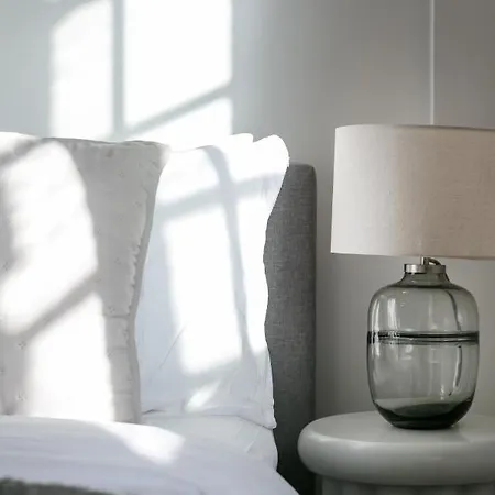Beautifully Presented Centrally Located *