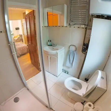 Lovely&bright Flat Close To