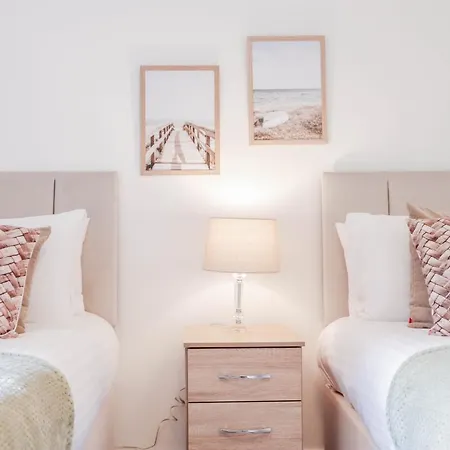 Apartment 2 Bed - Great Location