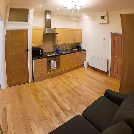 Apartment Lovely&bright Flat Close To