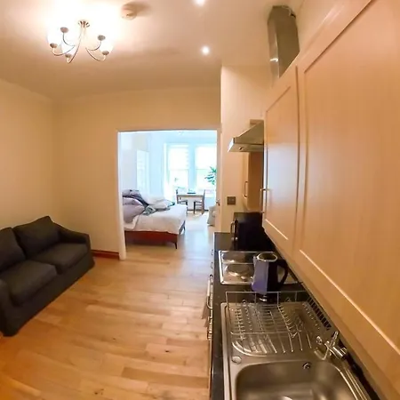 Lovely&bright Flat Close To Apartment London