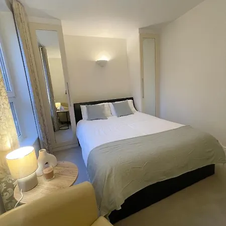 Luxury 2 Bedroom In Central At Affordable Rates * London