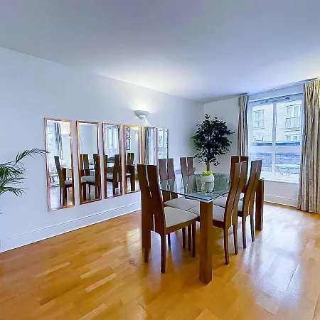Luxury 2 Bedroom In Central At Affordable Rates Apartment *