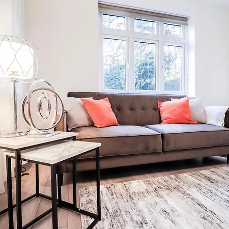 2 Bed - Great Location *