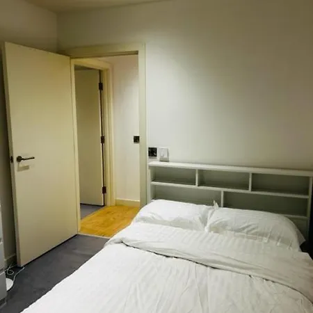 Apartment Luxury 2 Bed In Colindale *