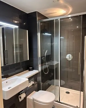 Apartment Luxury 2 Bed In Colindale *