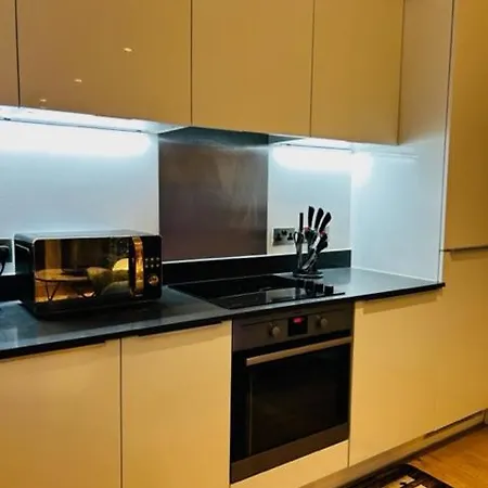 Luxury 2 Bed In Colindale