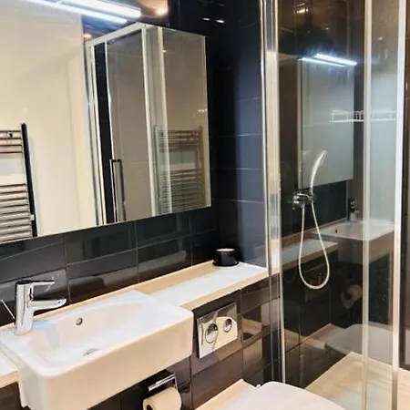 Luxury 2 Bed In Colindale * Hendon