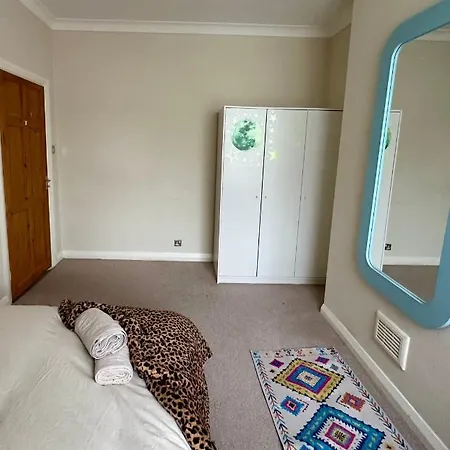 Homestay Cosy 3 Bedroom Flat Nearby Willsden