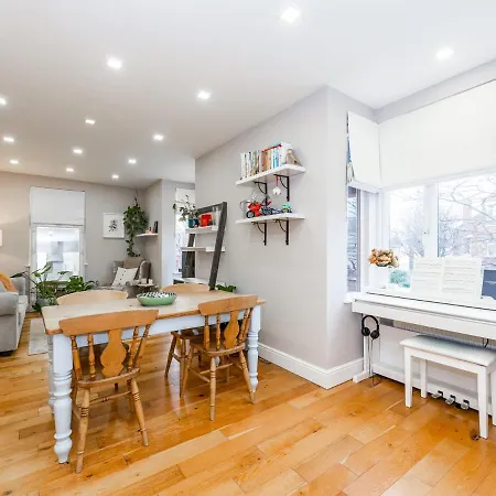 Amazing Lovely 1bdr Apartment, South Apartment London