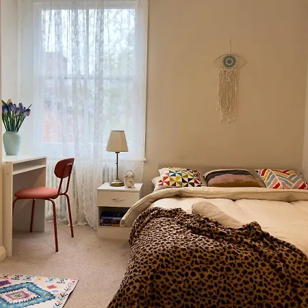Homestay Cosy 3 Bedroom Flat Nearby Willsden *