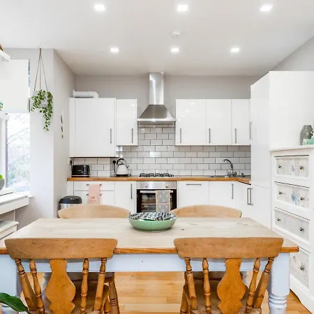 Amazing Lovely 1bdr Apartment, South *
