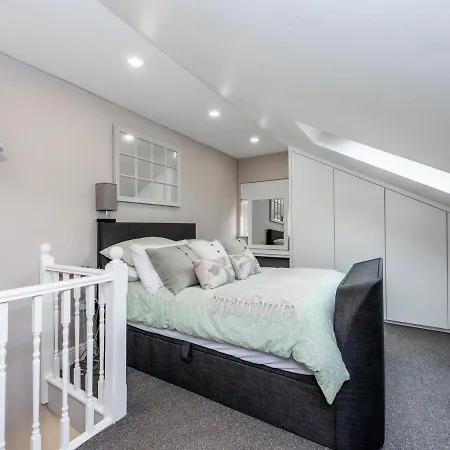 Amazing Lovely 1bdr Apartment, South Apartment London