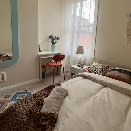 Cosy 3 Bedroom Flat Nearby Willsden * London