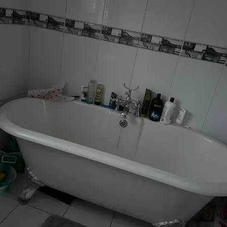 Cosy Double * Thornton Heath