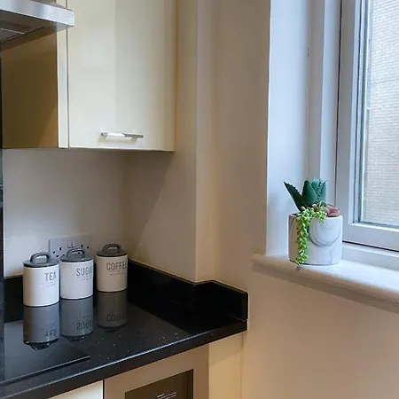 Apartment Luxury 2 Bedroom In Central At Affordable Rates London