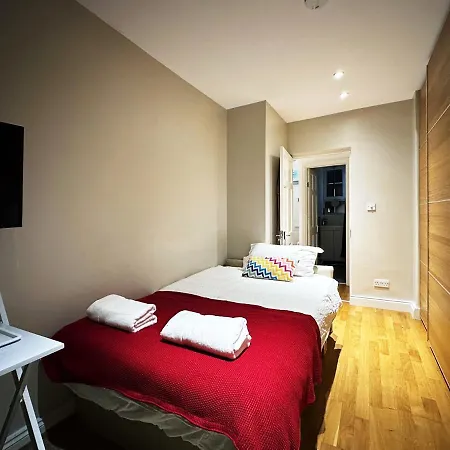 David's Place In Eastend *