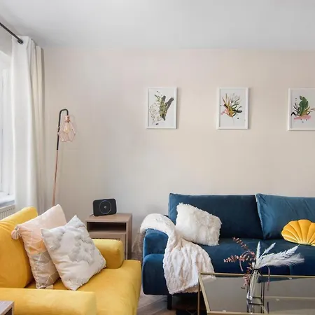 Onsitestays - Early Check In August - Modern 3 Bed House, 2 X Parking, Garden, Wifi & Dishwasher Bromley