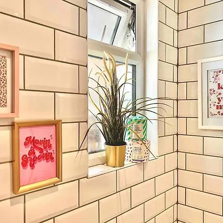 Artsy House In Southeast London