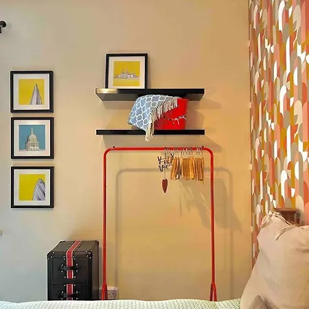 Artsy House In Southeast * London