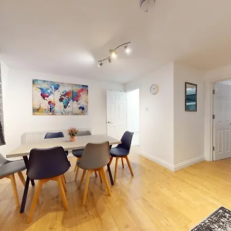 Apartment Spacious Duplex London