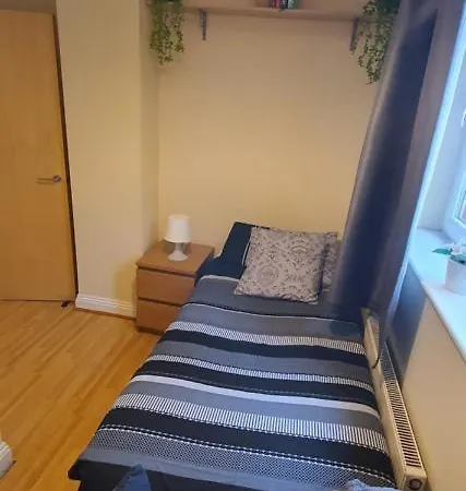 Double Room&private Bath Near The Square Mile *