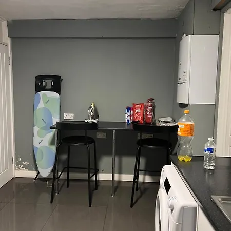 Oxborne Uk - Seaton Homestay London