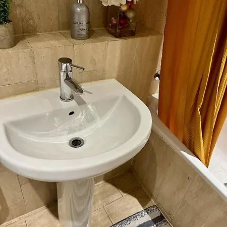 Apartment Delightful By Kensington & Chelsea Desirable Locations W8 Sw London