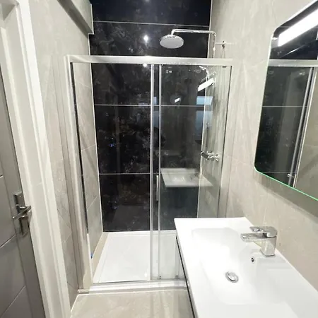 Cozy Luxury Private * Greenford (Greater London)