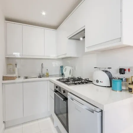 Cozy One Bedroom Next To Paddington Appartamento