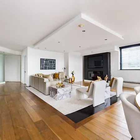 The River Thames View - Stunning 2bdr Flat With Study + Balcony